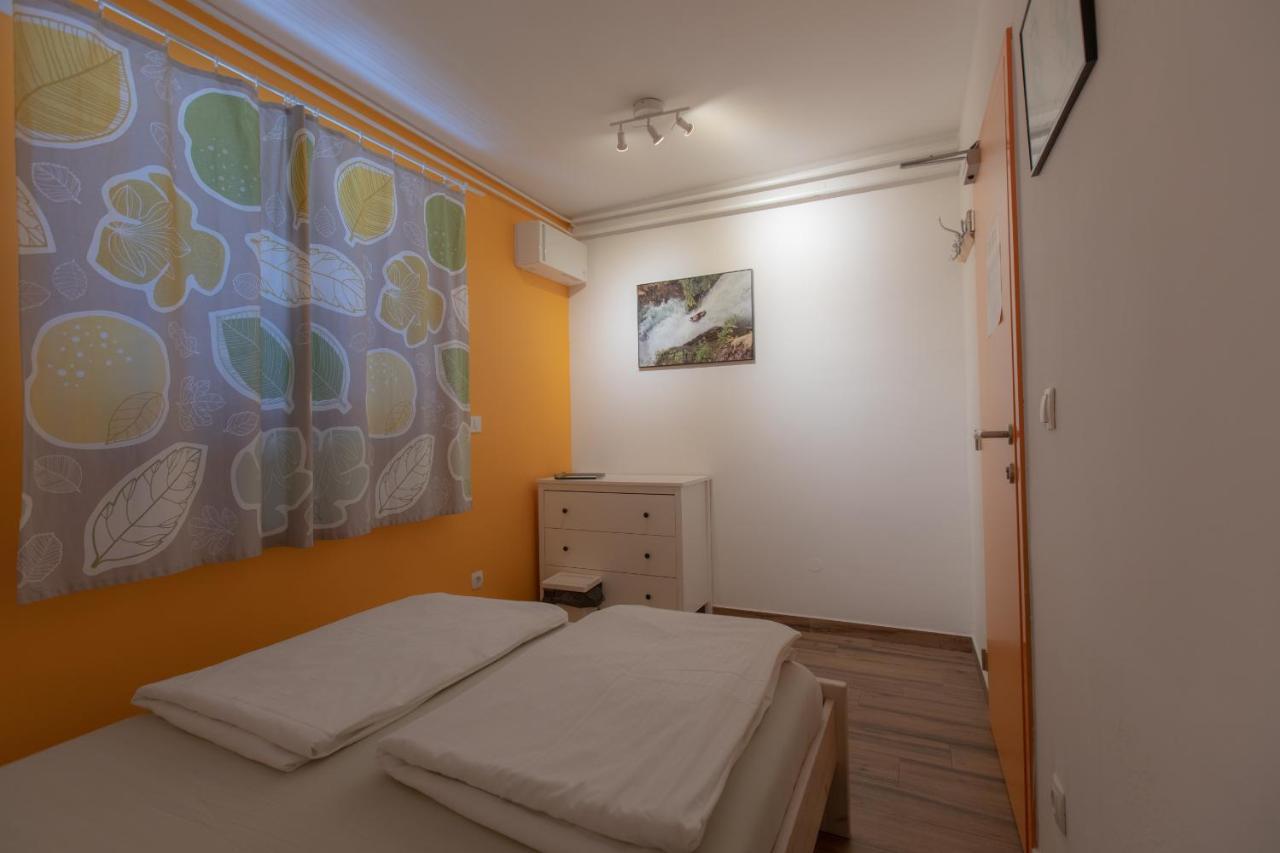 Hostel Soca Rocks Bovec Eksteriør billede