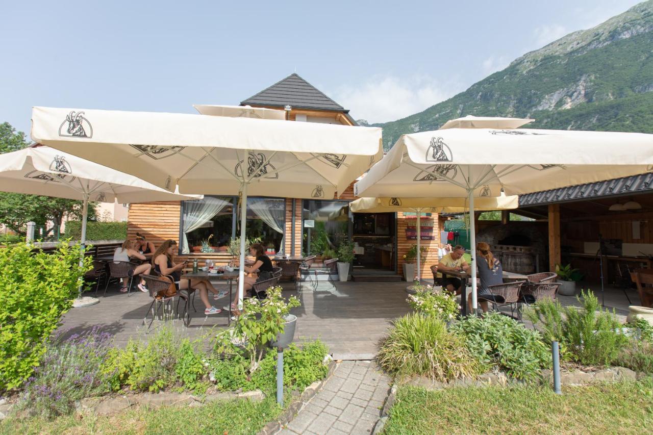 Hostel Soca Rocks Bovec Eksteriør billede