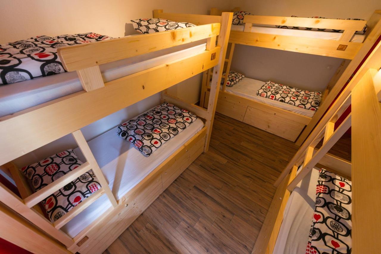 Hostel Soca Rocks Bovec Eksteriør billede