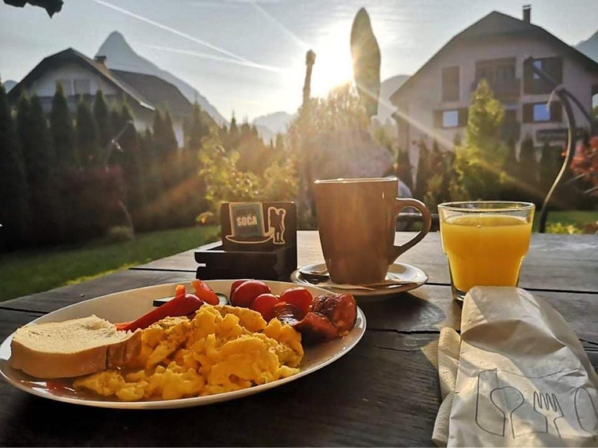 Hostel Soca Rocks Bovec Eksteriør billede
