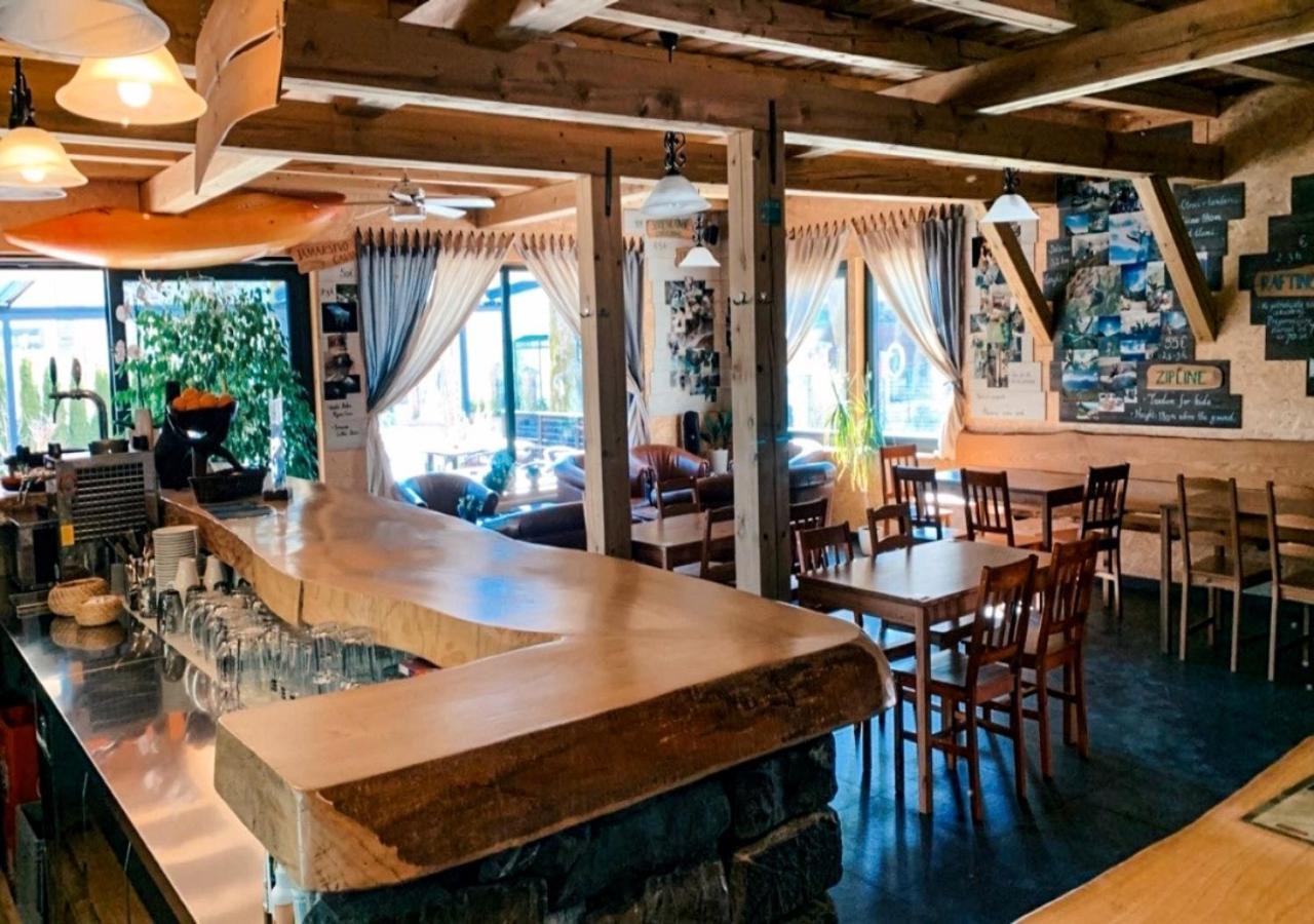 Hostel Soca Rocks Bovec Eksteriør billede