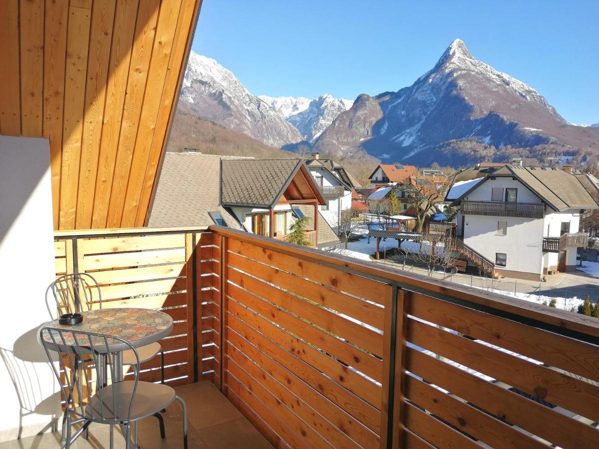 Hostel Soca Rocks Bovec Eksteriør billede