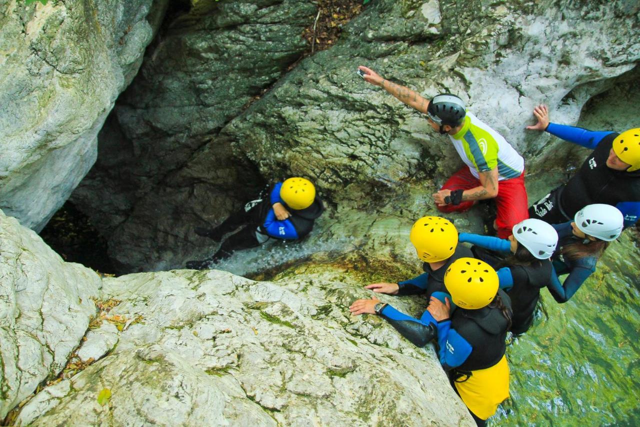 Hostel Soca Rocks Bovec Eksteriør billede