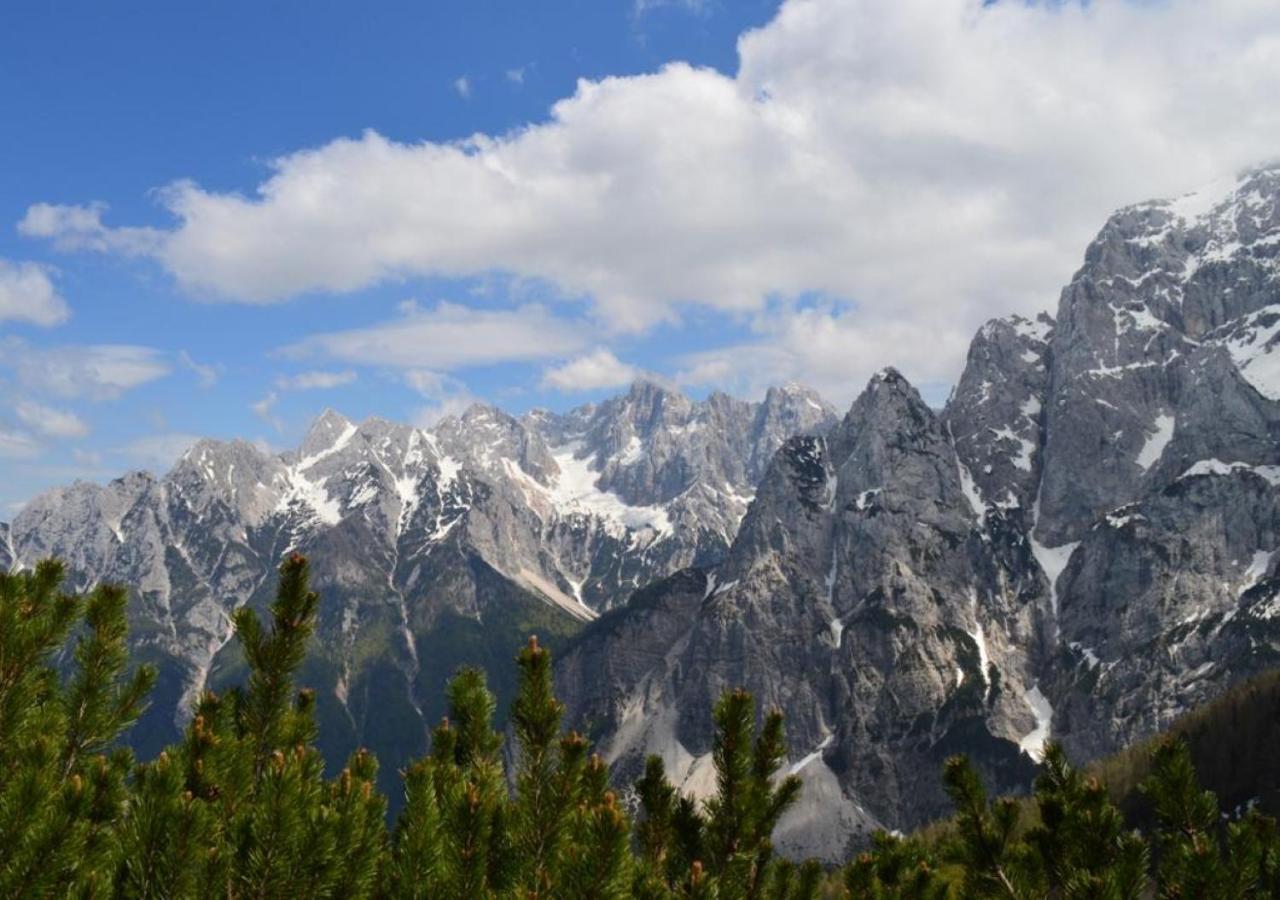 Hostel Soca Rocks Bovec Eksteriør billede