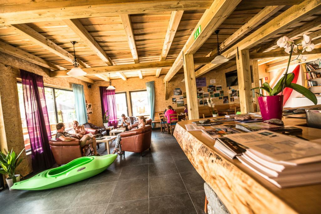 Hostel Soca Rocks Bovec Eksteriør billede